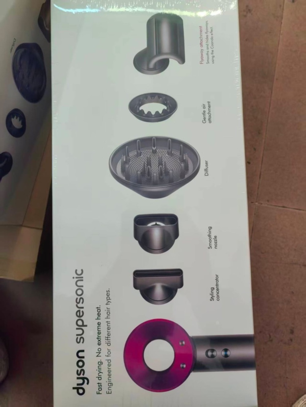 Dyson White and Black Product Packaging Label - Picture 6 of 8
